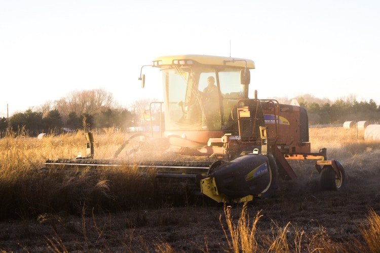 Impacto das máquinas e alfaias agrícolas na compactação do solo