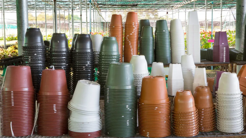 materiais dos vasos para a horta